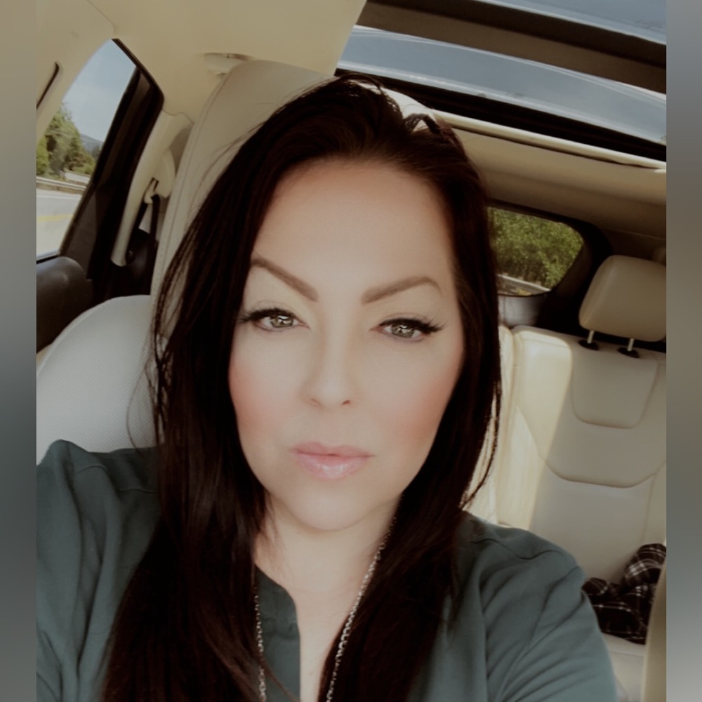 Meet your Posher, Sheena